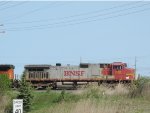 BNSF 712 on 264